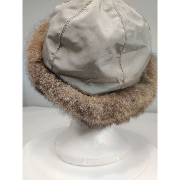 Vintage Echos de Paris Rabbit Fur And Gold Fabric Hat 21\